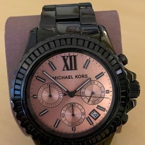 Gorgeous MK casual watch.